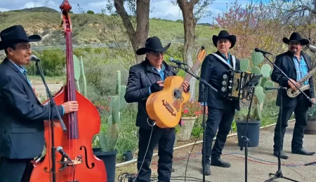 El 24 de junio en vivo Norteños Con Sax y Tololoche