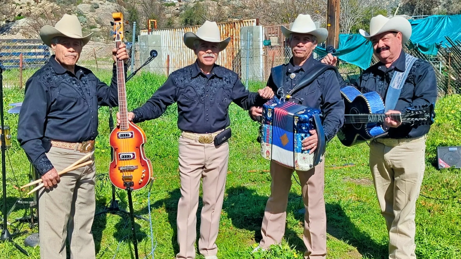 Los Platea-2 en Orange County, CA Buena Música Norteña