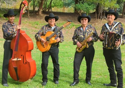 Nortenos-con-Sax-en-Riverside-County-ca